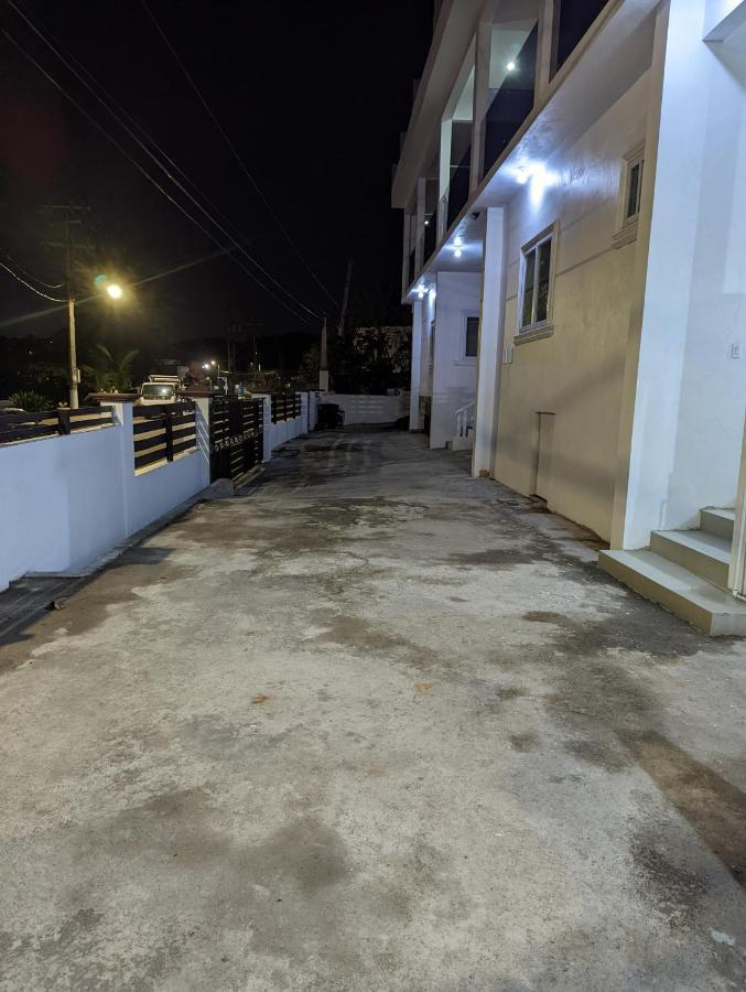 Inn The Town Port Antonio Exterior photo